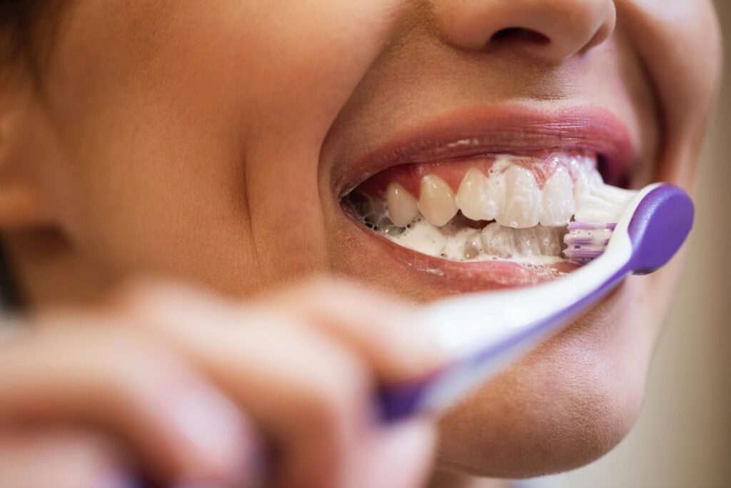 Fluoride for teeth, pros and cons