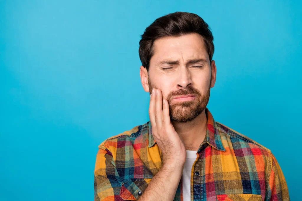 man needs to see an emergency dentist fort mill